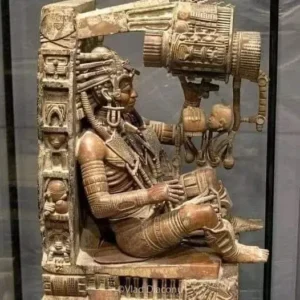Maya Mezarindaki Esrarengiz Astronot Heykeli